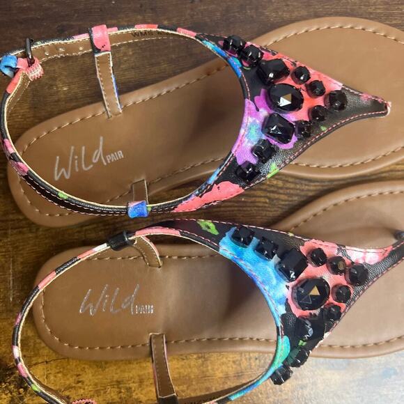 Wild Pair Sandals Frazier Black and Multi Color Style # BH2076027 - Picture 11 of 12